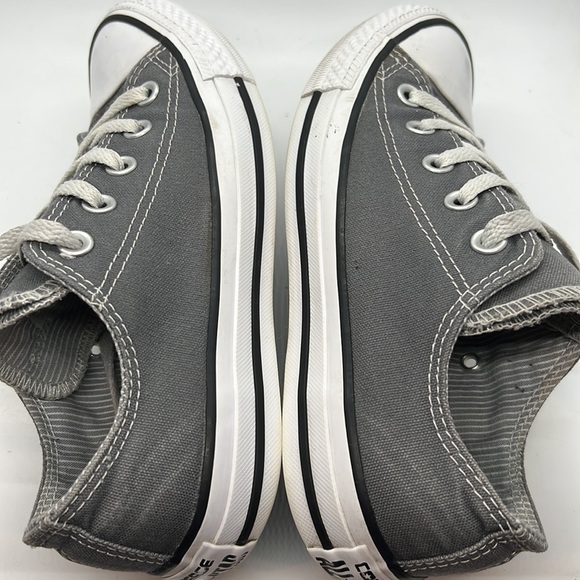 Women’s Converse canvas double tongue Chuck Taylor low tops - Picture 8 of 12